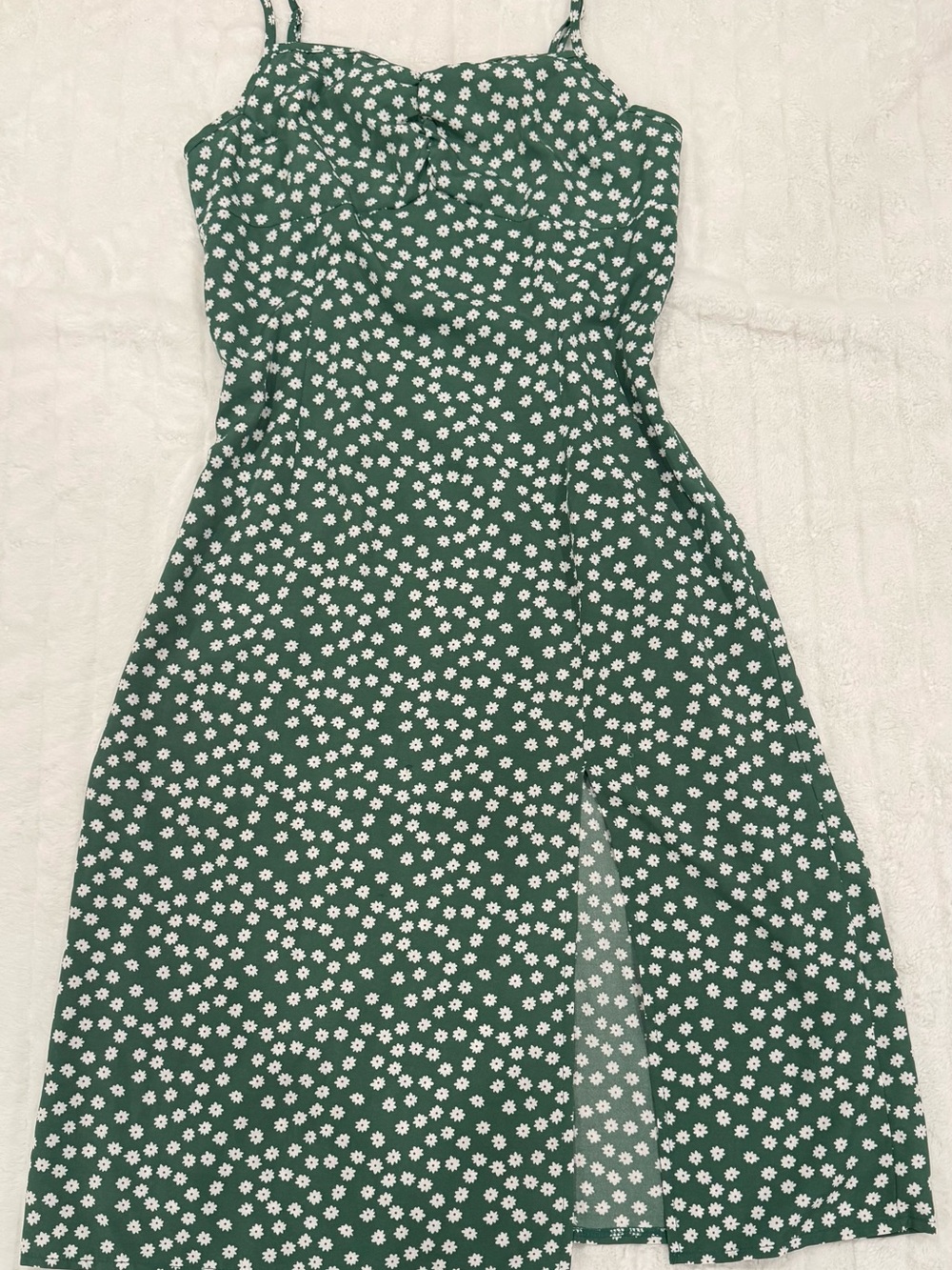SHEIN Green Midi Dress with White Daisy Print and Spaghetti Straps